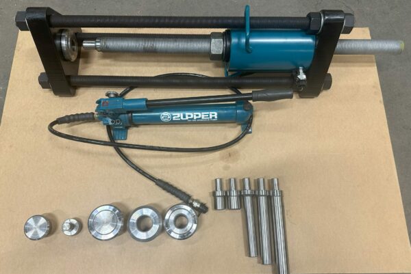 Larvbandspress / Track pin press